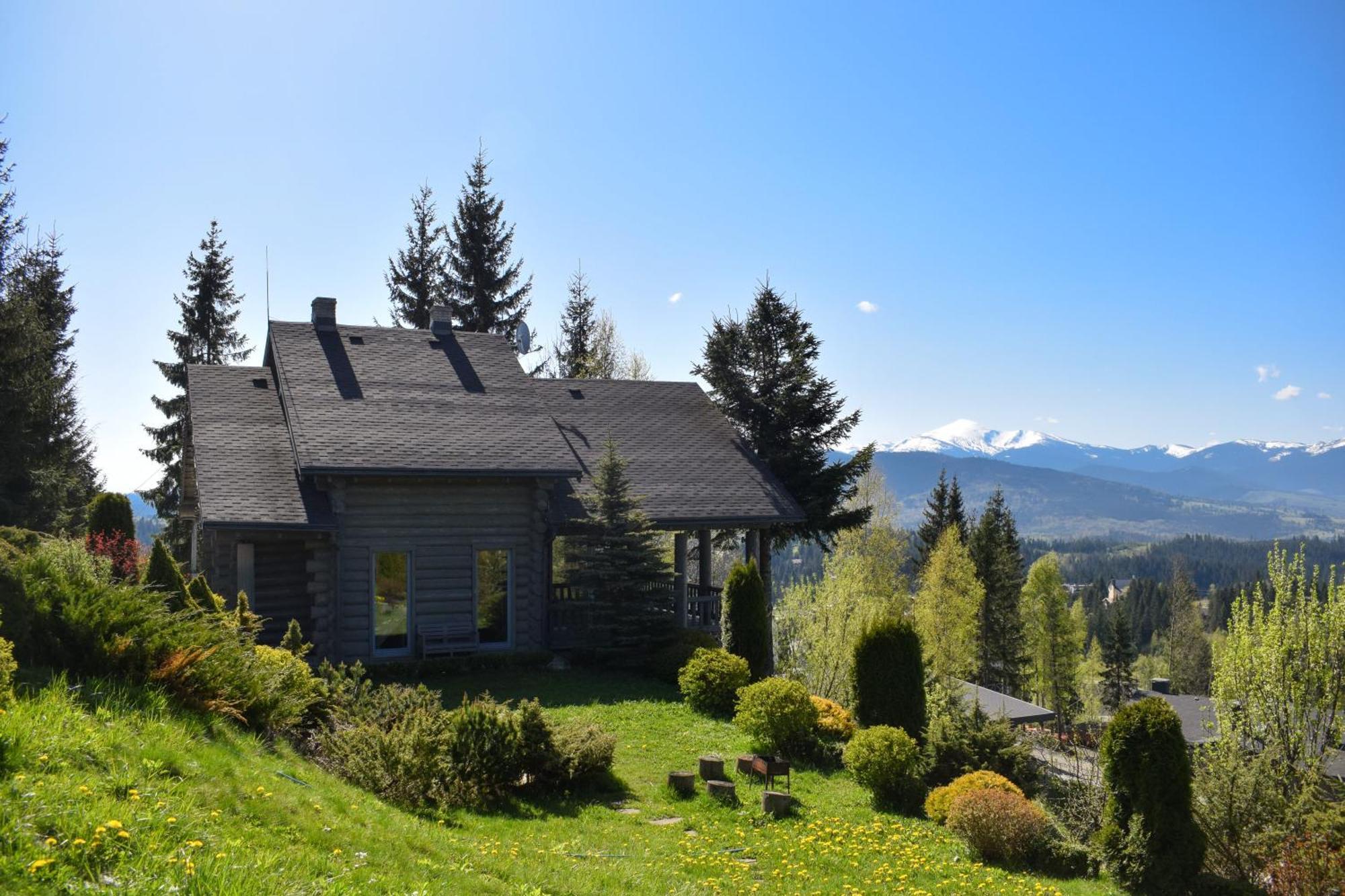 Charlton Estate Villa Yablunytsya Exterior photo